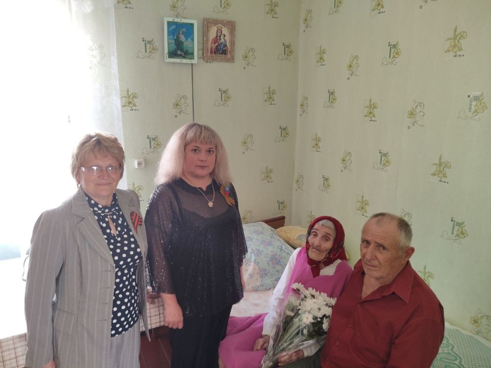 05.05.2025г. Чугинским отделом жизнеобеспечения населённых пунктов были вручены персональные поздравления Президента Российской Федерации ветеранам Великой Отечественной войны 1941-1945годов в связи с 80-й годовщиной Победы... 05.05.2025г. Чугинским отделом жизнеобеспечения населённых пунктов были вручены персональные поздравления Президента Российской Федерации ветеранам Великой Отечественной войны 1941-1945годов в связи с 80-й годовщиной Победы...