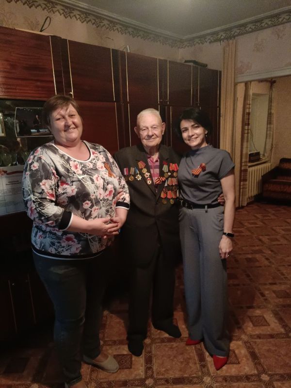 Почтовики поздравили ветеранов с 80-летием Великой Победы! Почтовики поздравили ветеранов с 80-летием Великой Победы!