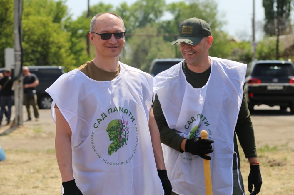 Руководитель регионального МВД Алексей Кампф присоединился к Международной акции «Сад памяти» Руководитель регионального МВД Алексей Кампф присоединился к Международной акции «Сад памяти»
