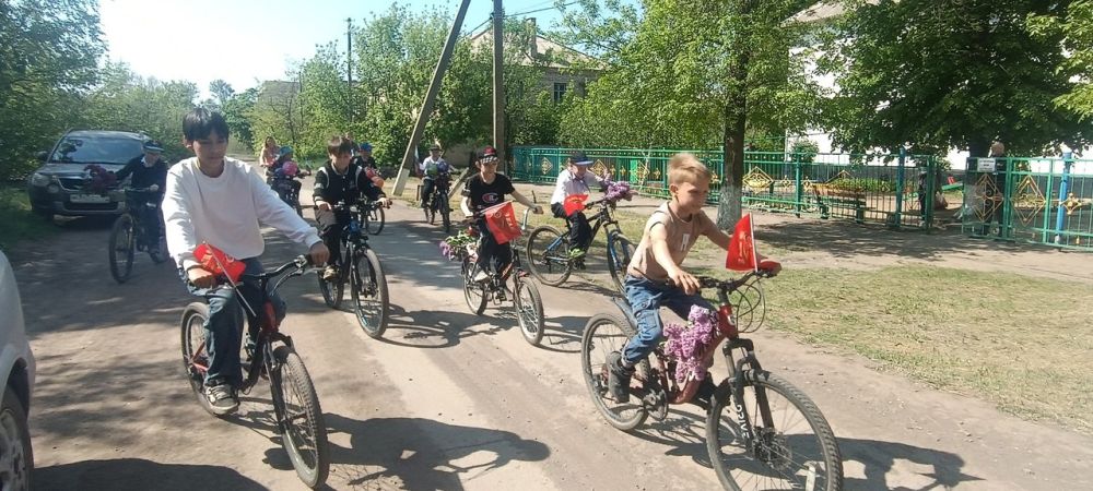 В рамках "100 дней до Великой Победы" обучающиеся ГБОУ ЛНР "Краснолучская школа № 14 имени Героя специальной военной операции Максима Александровича Мишарина" приняли участие в торжественном велопробеге, посвященном 80-летию... В рамках "100 дней до Великой Победы" обучающиеся ГБОУ ЛНР "Краснолучская школа № 14 имени Героя специальной военной операции Максима Александровича Мишарина" приняли участие в торжественном велопробеге, посвященном 80-летию...