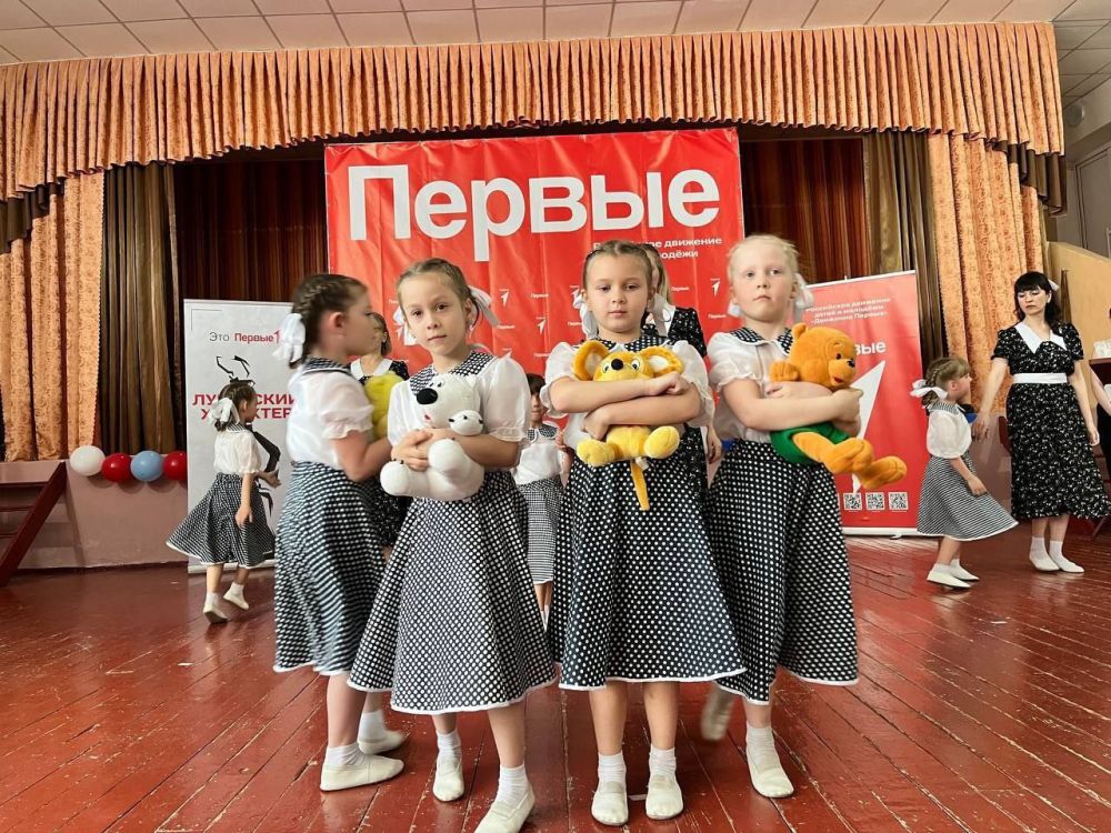 Депутаты Совета городского округа город Красный Луч Сергей Квачук и Евгений Воробьев посетили трогательное мероприятие «Победный вальс», посвященное подвигу советского народа в годы Великой Отечественной войны Депутаты Совета городского округа город Красный Луч Сергей Квачук и Евгений Воробьев посетили трогательное мероприятие «Победный вальс», посвященное подвигу советского народа в годы Великой Отечественной войны