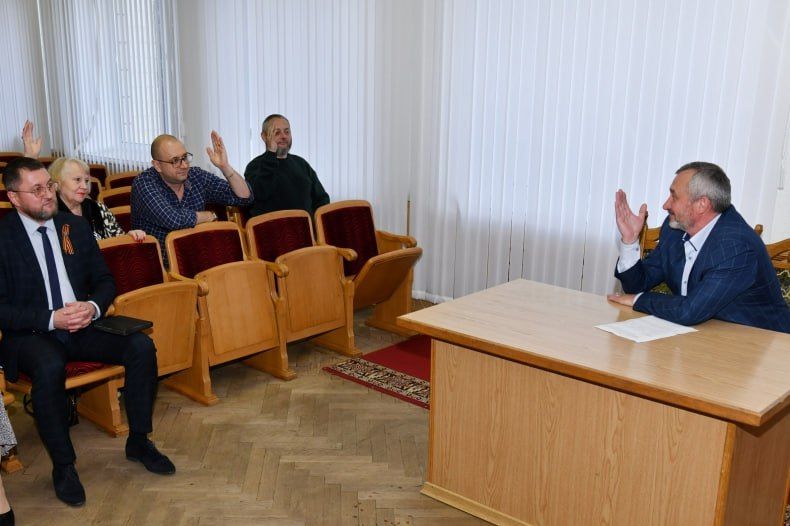 В Совете депутатов состоялось заседание постоянной комиссии по правовой политике и связям с общественностью В Совете депутатов состоялось заседание постоянной комиссии по правовой политике и связям с общественностью