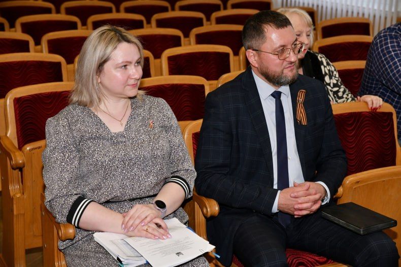 В Совете депутатов состоялось заседание постоянной комиссии по правовой политике и связям с общественностью В Совете депутатов состоялось заседание постоянной комиссии по правовой политике и связям с общественностью
