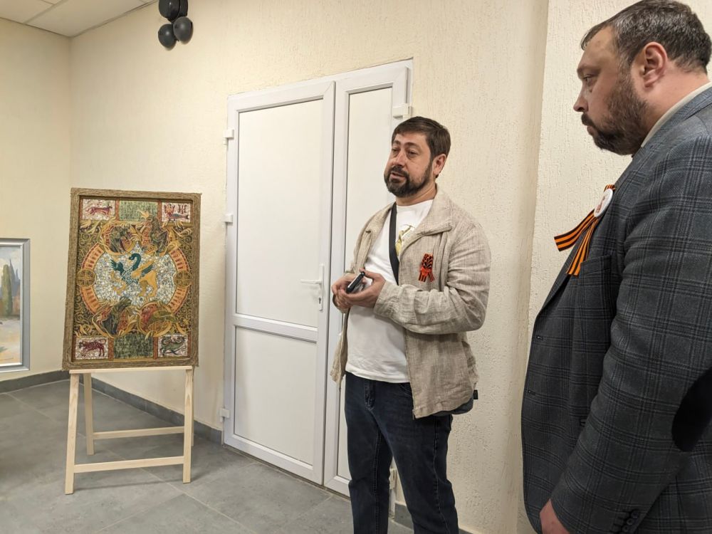 Художественная выставка московских, тверских и луганских мастеров прошла в Лисичанске Художественная выставка московских, тверских и луганских мастеров прошла в Лисичанске