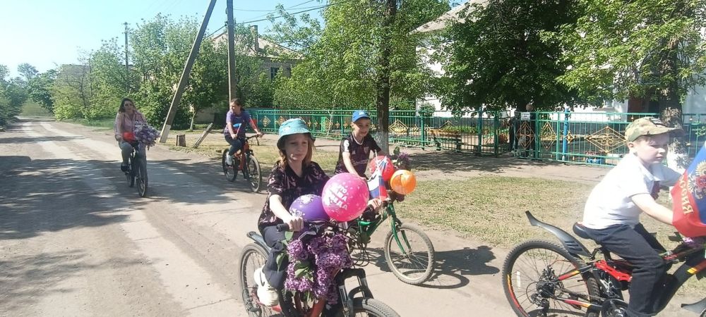 В рамках "100 дней до Великой Победы" обучающиеся ГБОУ ЛНР "Краснолучская школа № 14 имени Героя специальной военной операции Максима Александровича Мишарина" приняли участие в торжественном велопробеге, посвященном 80-летию... В рамках "100 дней до Великой Победы" обучающиеся ГБОУ ЛНР "Краснолучская школа № 14 имени Героя специальной военной операции Максима Александровича Мишарина" приняли участие в торжественном велопробеге, посвященном 80-летию...