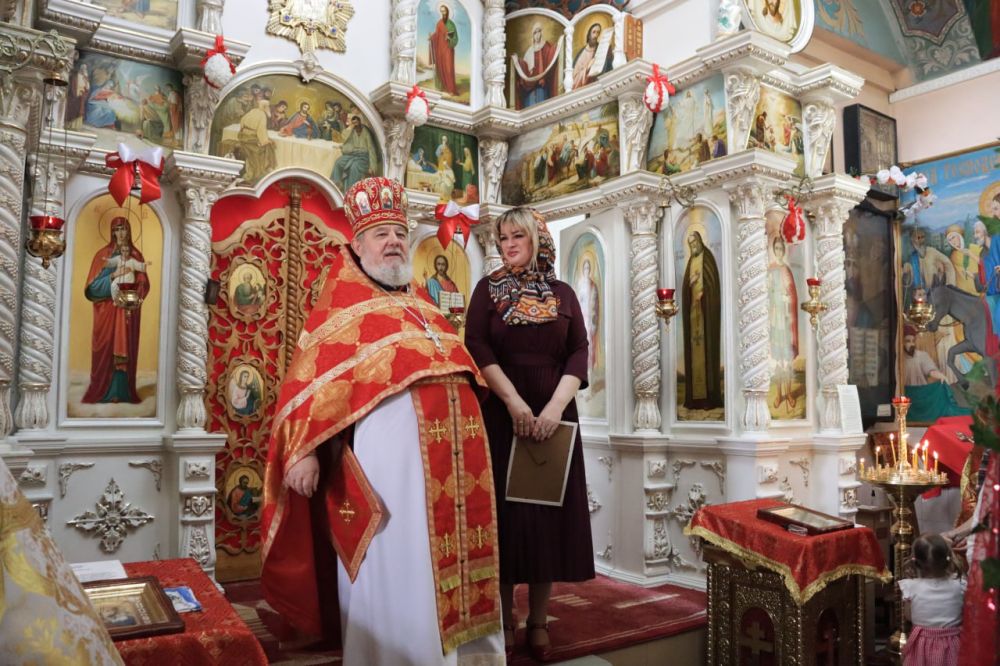 Наталия Жулинская посетила Свято-Георгиевский храм в престольный праздник Наталия Жулинская посетила Свято-Георгиевский храм в престольный праздник