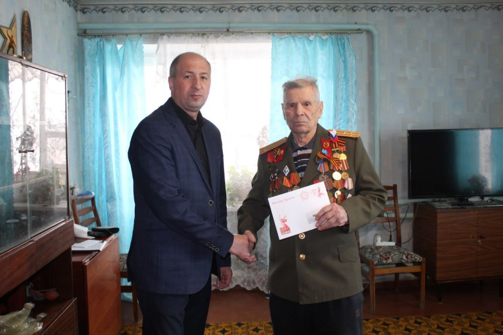 Сергей Крамаренко: Славяносербский округ готовится к празднованию 80-летия Великой Победы, и в эти дни особое внимание уделяем тем, кто ковал эту Победу, — ветеранам Великой Отечественной войны, труженикам тыла, тем кто... Сергей Крамаренко: Славяносербский округ готовится к празднованию 80-летия Великой Победы, и в эти дни особое внимание уделяем тем, кто ковал эту Победу, — ветеранам Великой Отечественной войны, труженикам тыла, тем кто...