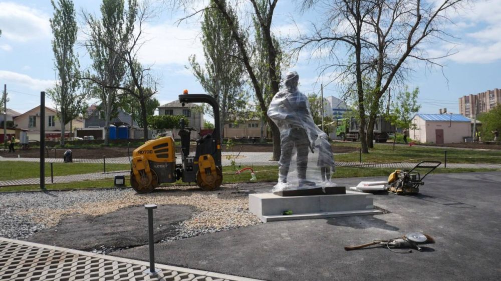 Реконструкция сквера Советскому солдату почти завершена Реконструкция сквера Советскому солдату почти завершена