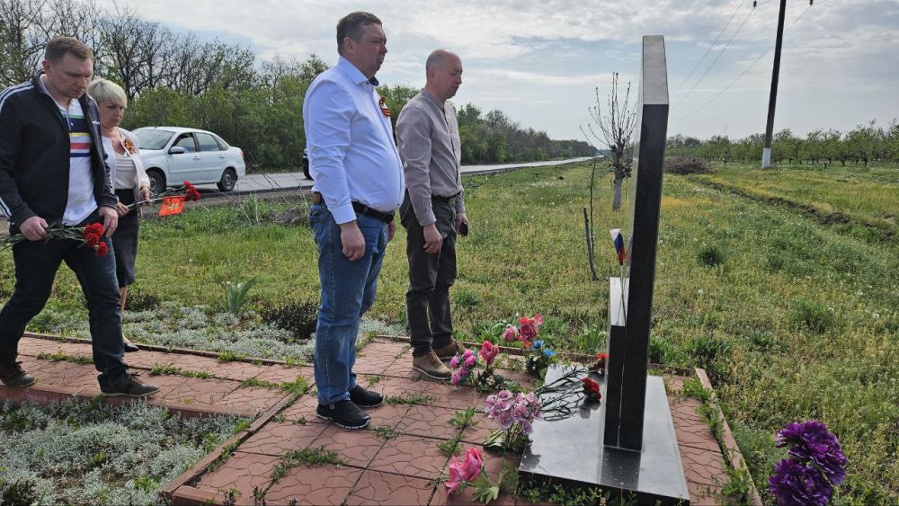 Сергей Крамаренко: Сегодня в Хорошенской средней школе состоялся телемост между учащимися Хорошенской СШ им. А. Еременко и учащимися лицея № 42 города Барнаул Сергей Крамаренко: Сегодня в Хорошенской средней школе состоялся телемост между учащимися Хорошенской СШ им. А. Еременко и учащимися лицея № 42 города Барнаул