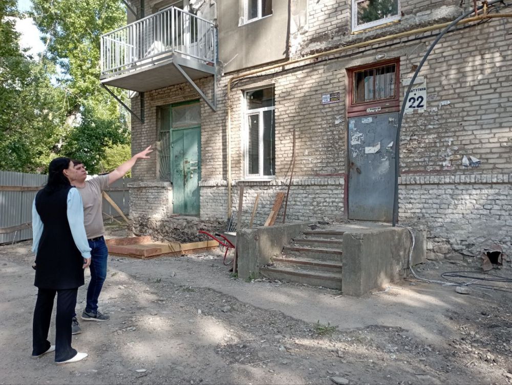 Яна Пащенко: Восстановление многоквартирного жилого дома в квартале Ватутина, пострадавшего в результате ракетного удара ВСУ летом 2024 года, постепенно выходит на завершающий этап Яна Пащенко: Восстановление многоквартирного жилого дома в квартале Ватутина, пострадавшего в результате ракетного удара ВСУ летом 2024 года, постепенно выходит на завершающий этап