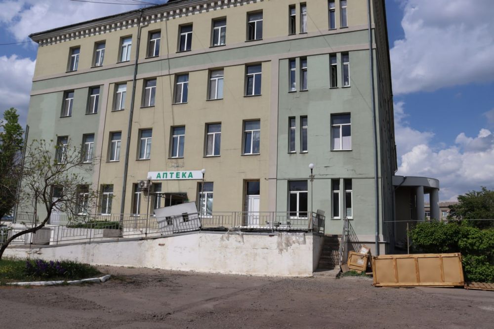 Красноярский край помогает Свердловской ЦГМБ обновить лифтовое хозяйство Красноярский край помогает Свердловской ЦГМБ обновить лифтовое хозяйство