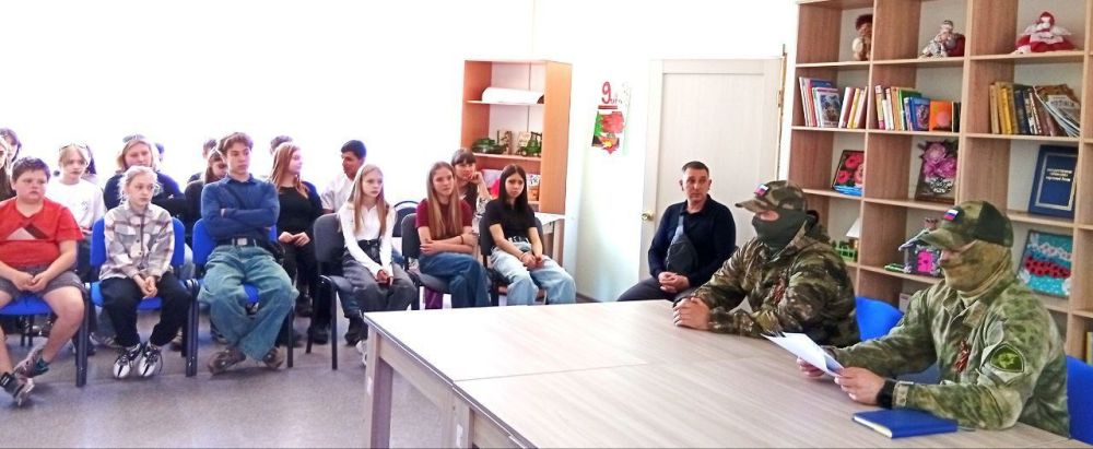 В целях патриотического воспитания подрастающего поколения и повышения их знаний о героических подвигах наших сограждан во время Великой Отечественной войны, в ГБУ ДО ЛНР «Беловодский районный центр детского и юношеского... В целях патриотического воспитания подрастающего поколения и повышения их знаний о героических подвигах наших сограждан во время Великой Отечественной войны, в ГБУ ДО ЛНР «Беловодский районный центр детского и юношеского...
