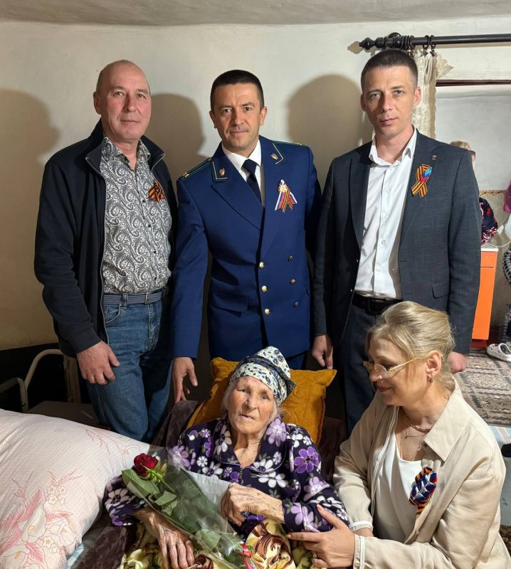 Виктория Сергеева: Сегодня в преддверии 80-летия «Дня Победы» в Великой Отечественной войне продолжила почетную миссию – адресно поздравила ветеранов с наступающим 9 мая "Днем Победы" Виктория Сергеева: Сегодня в преддверии 80-летия «Дня Победы» в Великой Отечественной войне продолжила почетную миссию – адресно поздравила ветеранов с наступающим 9 мая "Днем Победы"