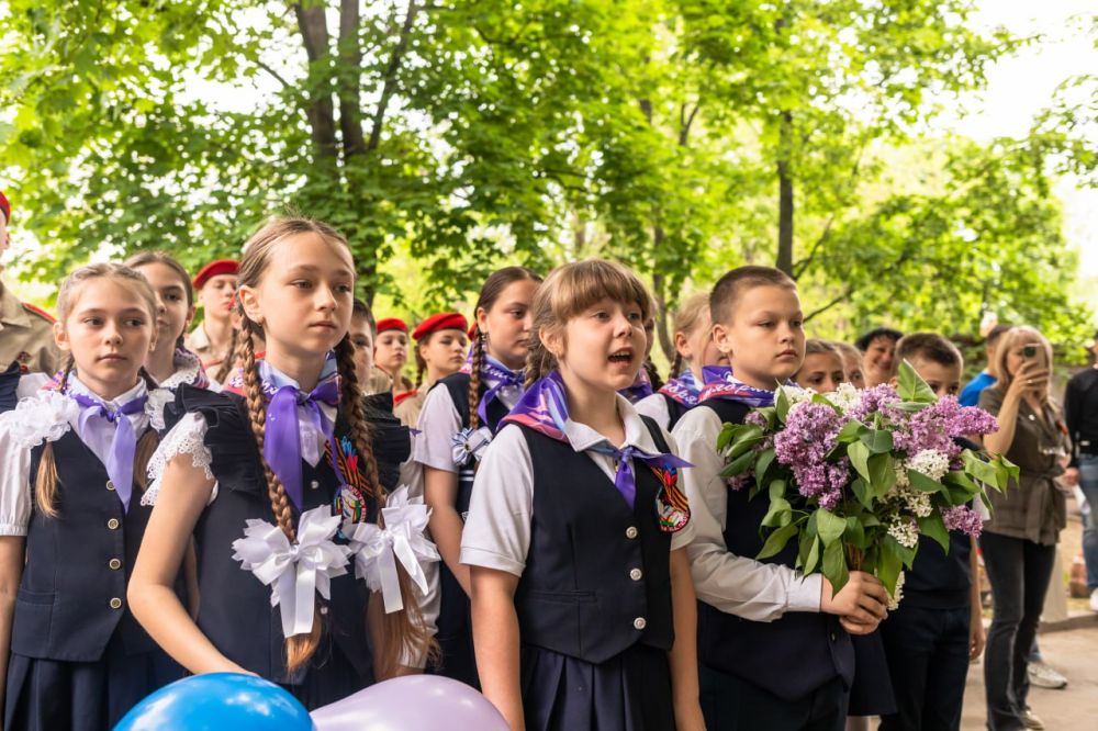 С благодарностью и теплом: молодогвардейцы продолжают поздравлять ветеранов с юбилеем Победы С благодарностью и теплом: молодогвардейцы продолжают поздравлять ветеранов с юбилеем Победы