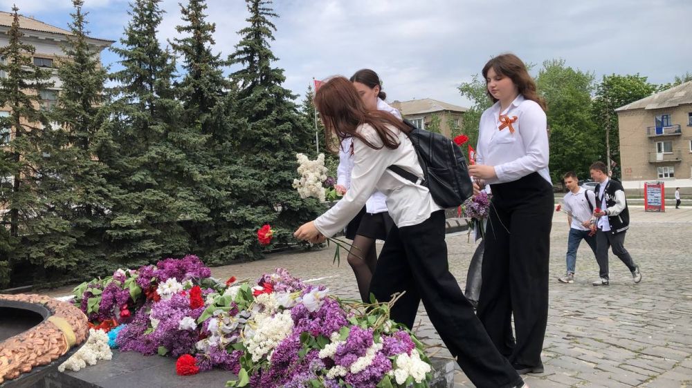 Андрей Рубанцов: В Ровеньках по-особенному чтут память героев Великой отечественной войны Андрей Рубанцов: В Ровеньках по-особенному чтут память героев Великой отечественной войны