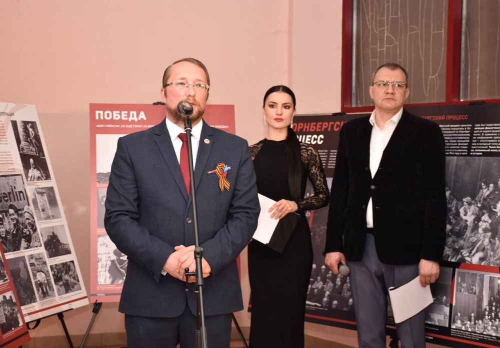 «Они снимали войну». . Тематическая выставка с таким названием открылась в преддверии Дня победы в столичном кинотеатре «Русь» «Они снимали войну». . Тематическая выставка с таким названием открылась в преддверии Дня победы в столичном кинотеатре «Русь»