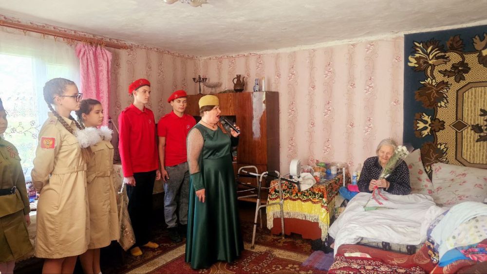 В рамках празднования Года защитника Отечества и в преддверии 80-летия Великой Победы, когда вся страна с особым трепетом вспоминает героические страницы истории, сотрудники отдела жизнеобеспечения пгт Дзержинский и... В рамках празднования Года защитника Отечества и в преддверии 80-летия Великой Победы, когда вся страна с особым трепетом вспоминает героические страницы истории, сотрудники отдела жизнеобеспечения пгт Дзержинский и...