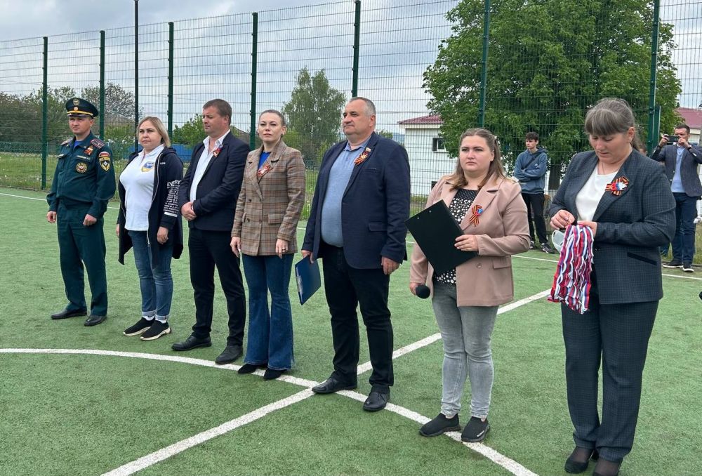 При поддержке Главы Администрации Троицкого муниципального образования Троицкий муниципальный округ Резниковой Ларисы Васильевны и председателя совета Троицкого муниципального округа Нечепуренко Юрия Александровича... При поддержке Главы Администрации Троицкого муниципального образования Троицкий муниципальный округ Резниковой Ларисы Васильевны и председателя совета Троицкого муниципального округа Нечепуренко Юрия Александровича...