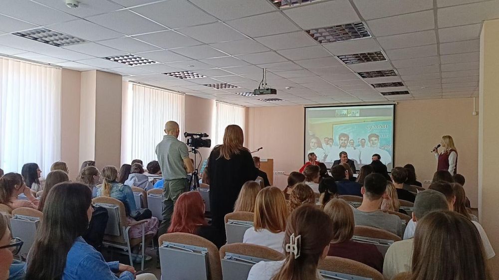 Состоялся первый телемост ОмГУ им. Ф.М. Достоевского и Стахановского филиала ЛГУ имени Владимира Даля Состоялся первый телемост ОмГУ им. Ф.М. Достоевского и Стахановского филиала ЛГУ имени Владимира Даля
