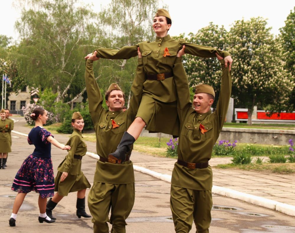 «ЛУГАМАШ» зажег «Огонь памяти» «ЛУГАМАШ» зажег «Огонь памяти»