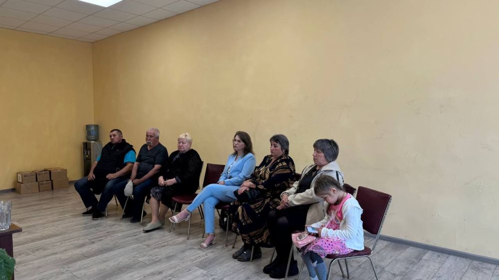 Сергей Крамаренко: Сегодня провели встречу с родственниками погибших участников СВО в поселке Лотиково Сергей Крамаренко: Сегодня провели встречу с родственниками погибших участников СВО в поселке Лотиково