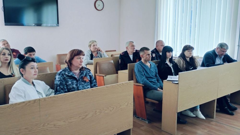 Сегодня в Администрации городского округа город Ровеньки состоялось заседание антитеррористической комиссии муниципального образования Сегодня в Администрации городского округа город Ровеньки состоялось заседание антитеррористической комиссии муниципального образования