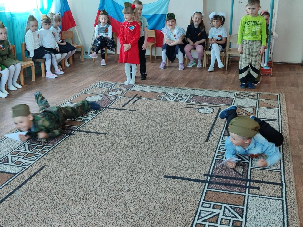 В Ровеньковских детских садах состоялись праздничные мероприятия, посвященные 80-летию Великой Победы В Ровеньковских детских садах состоялись праздничные мероприятия, посвященные 80-летию Великой Победы