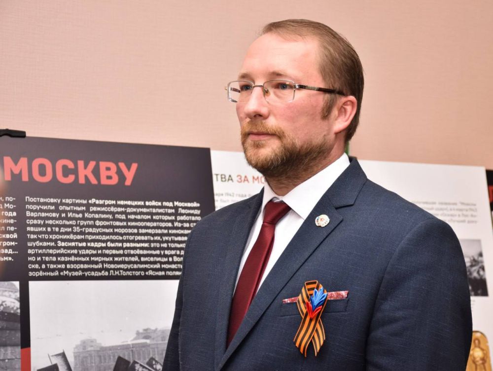 «Они снимали войну». . Тематическая выставка с таким названием открылась в преддверии Дня победы в столичном кинотеатре «Русь» «Они снимали войну». . Тематическая выставка с таким названием открылась в преддверии Дня победы в столичном кинотеатре «Русь»