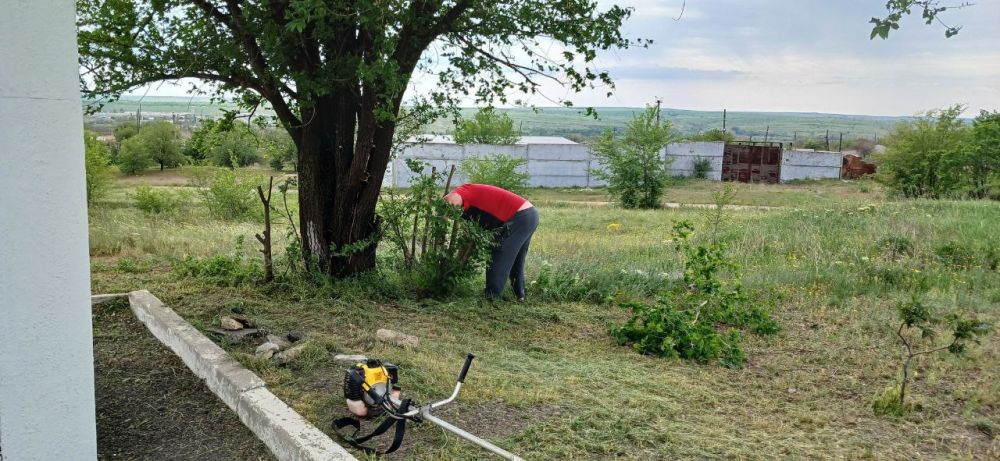 В поселке Изварино провели работы по благоустройству В поселке Изварино провели работы по благоустройству
