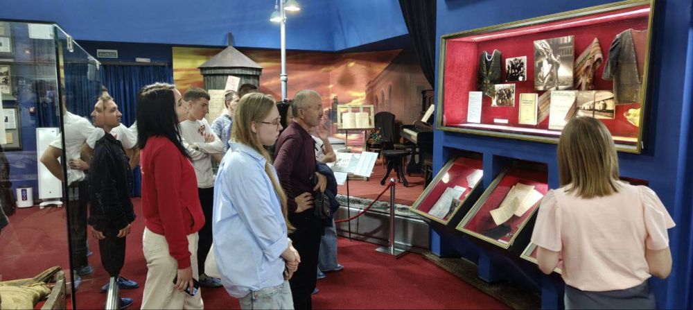 В преддверии 80-летия Великой Победы в ЛНР организовали тематический маршрут «Непокоренные» В преддверии 80-летия Великой Победы в ЛНР организовали тематический маршрут «Непокоренные»