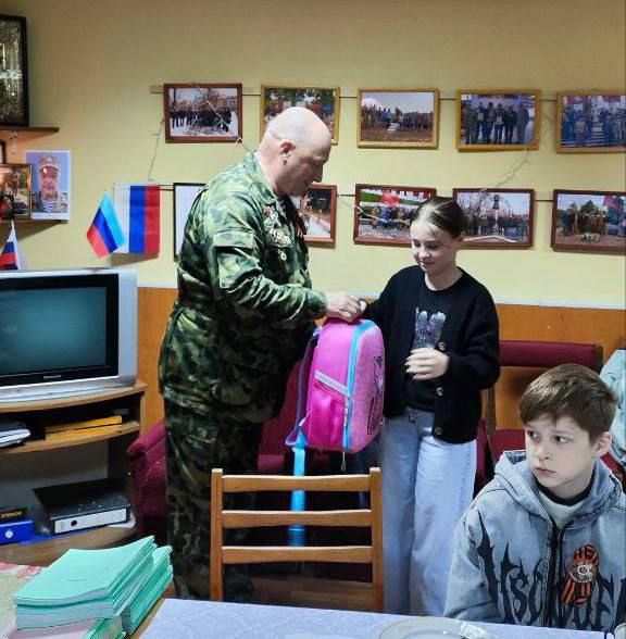 Подарки от ветеранов Афганистана вручены детям погибших военнослужащих - участников специальной военной операции Подарки от ветеранов Афганистана вручены детям погибших военнослужащих - участников специальной военной операции