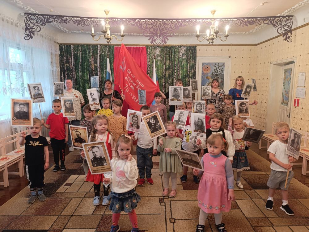 В преддверии празднования юбилейного Дня Победы в дошкольном отделении ГБОУ ЛНР «ВУВК №1 «Гармония» прошли мероприятия, направленные на укрепление нравственно- патриотических чувств дошкольников, формирования знаний о ВОВ... В преддверии празднования юбилейного Дня Победы в дошкольном отделении ГБОУ ЛНР «ВУВК №1 «Гармония» прошли мероприятия, направленные на укрепление нравственно- патриотических чувств дошкольников, формирования знаний о ВОВ...