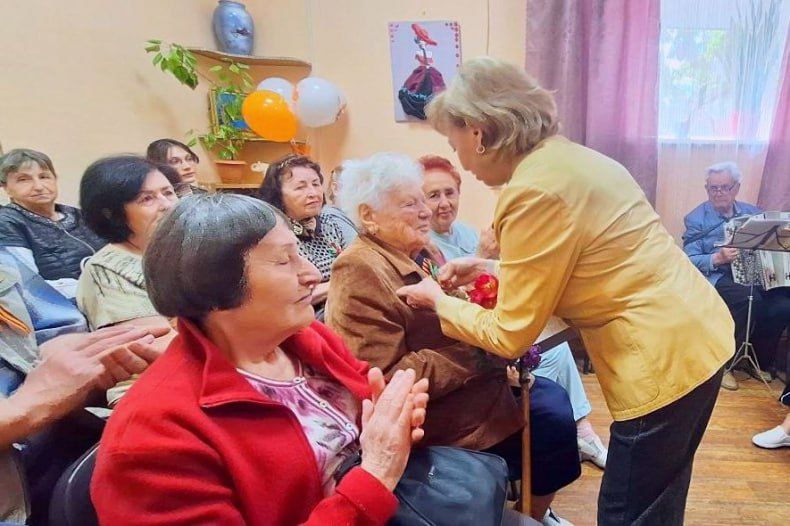 Праздничный концерт «Я помню! Я горжусь!» состоялся в Свердловском комплексном центре Праздничный концерт «Я помню! Я горжусь!» состоялся в Свердловском комплексном центре