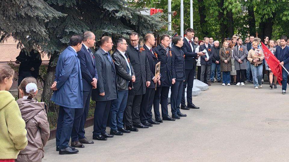 В Москве сотрудники Регистра сертификации на железнодорожном транспорте приняли участие в мероприятиях, посвященных 80-й годовщине Победы в Великой Отечественной войне В Москве сотрудники Регистра сертификации на железнодорожном транспорте приняли участие в мероприятиях, посвященных 80-й годовщине Победы в Великой Отечественной войне