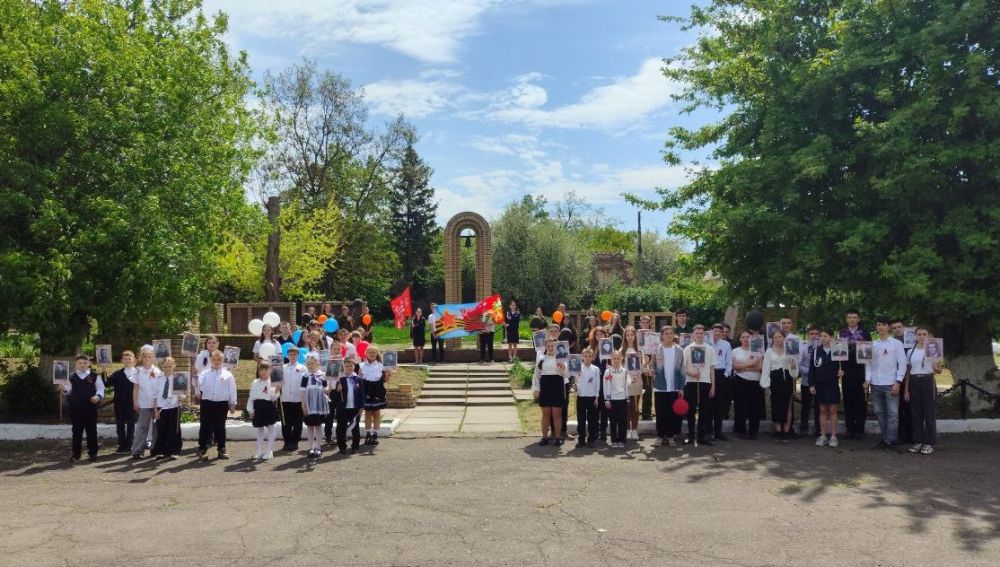 В Ивановской гимназии состоялось торжественное мероприятие, посвященное 80-летию Победы в Великой Отечественной войне В Ивановской гимназии состоялось торжественное мероприятие, посвященное 80-летию Победы в Великой Отечественной войне