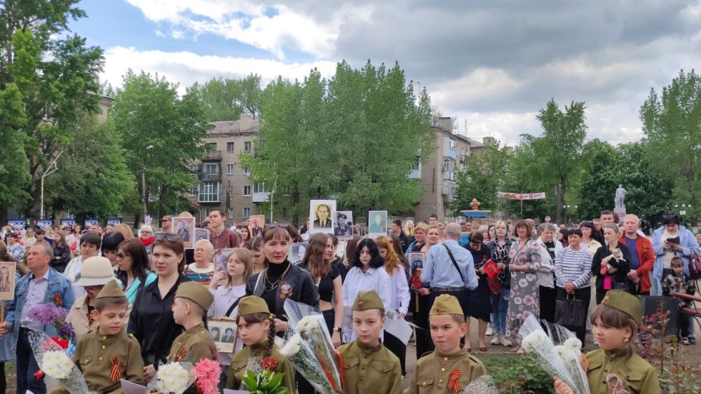 В Молодогвардейске прошел митинг «Духовное наследие Великой Победы!» В Молодогвардейске прошел митинг «Духовное наследие Великой Победы!»