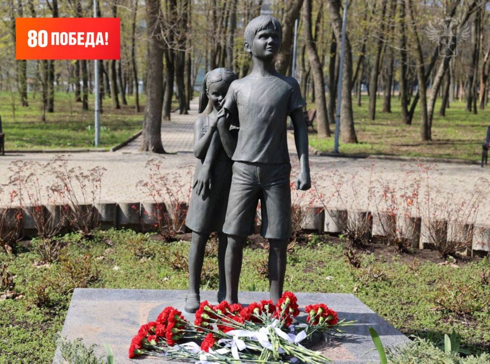 Руководитель ФТС России Валерий Пикалёв посетил мемориал «Аллея ангелов» Руководитель ФТС России Валерий Пикалёв посетил мемориал «Аллея ангелов»