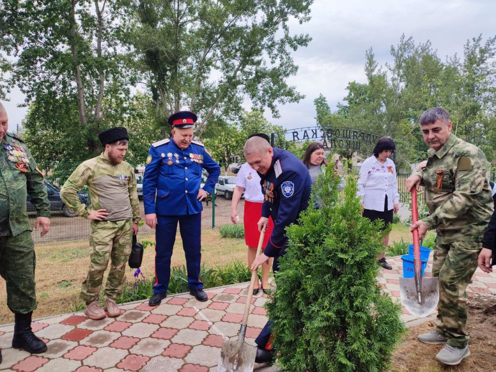 В День Победы, 9 мая, казачье общество "Станица Кременная" являет собой образец верности своему народу! В День Победы, 9 мая, казачье общество "Станица Кременная" являет собой образец верности своему народу!