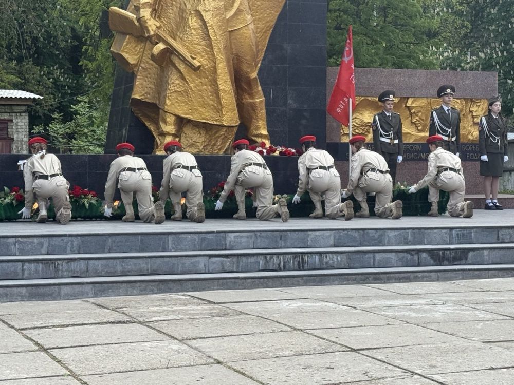 Сегодня в Кировске прошла акция «80 тысяч шагов к Великой Победе» Сегодня в Кировске прошла акция «80 тысяч шагов к Великой Победе»