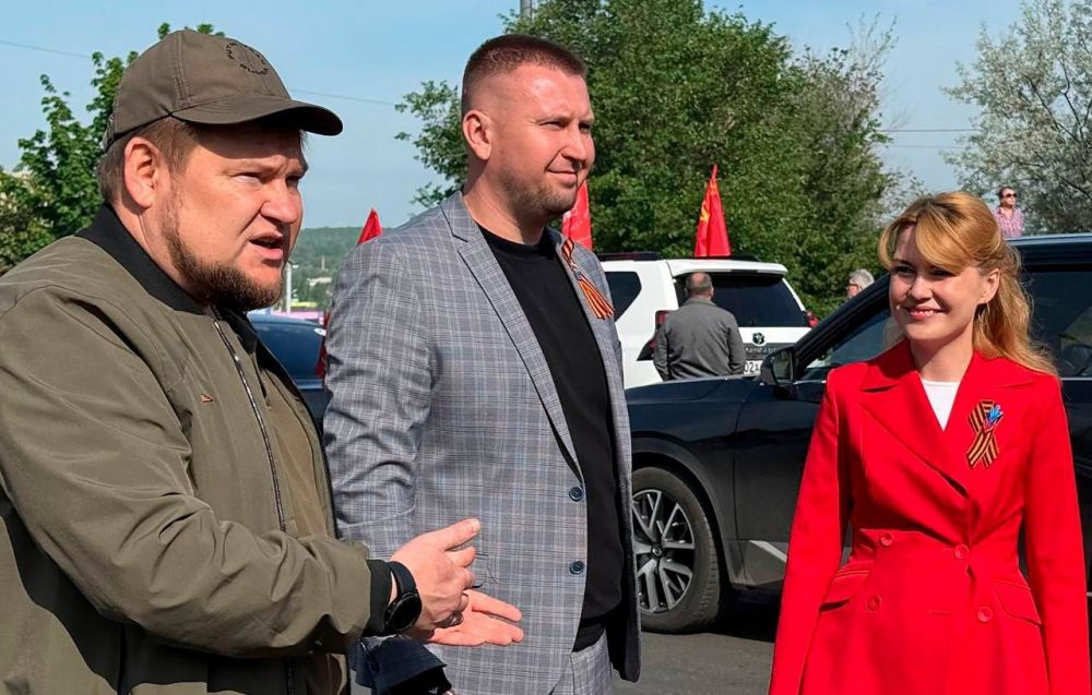 Молодая Гвардия отметила День Победы автопробегом! Молодая Гвардия отметила День Победы автопробегом!