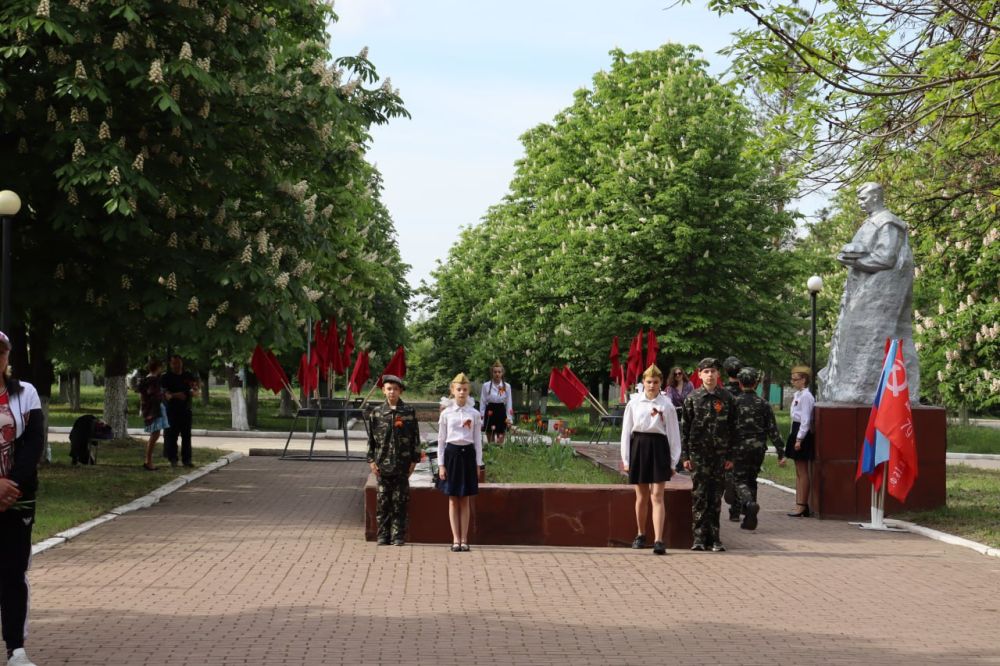 В Ирмино почтили память героев ВОВ В Ирмино почтили память героев ВОВ