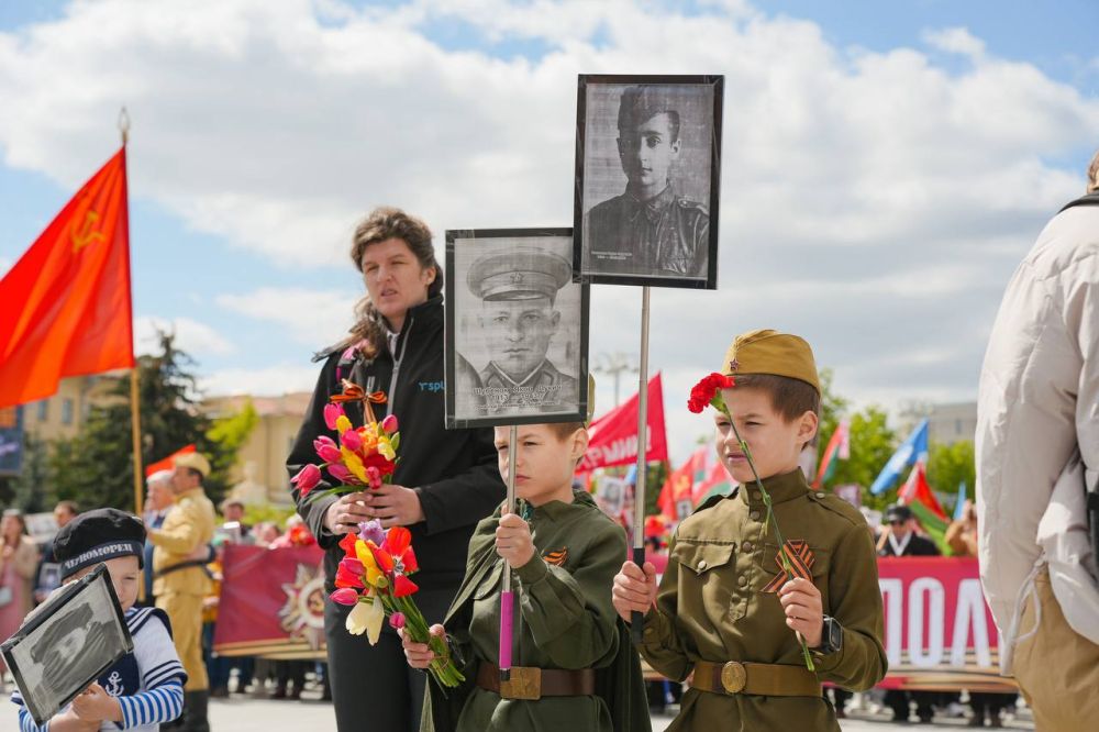 Знамёна «Бессмертного полка» – в столице Республики Беларусь Городе-герое Минске Знамёна «Бессмертного полка» – в столице Республики Беларусь Городе-герое Минске