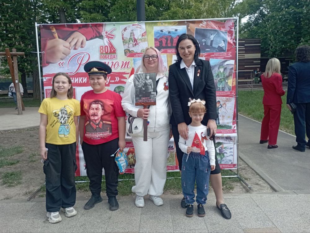 Яна Пащенко: Луганчане с размахом отмечают День Победы! Яна Пащенко: Луганчане с размахом отмечают День Победы!
