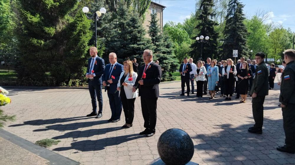 Сергей Саенко: Сегодня, в день 80-летия Победы в Великой Отечественной войне, мы отдаем дань памяти и уважения тем, кто сражался за нашу свободу и независимость Сергей Саенко: Сегодня, в день 80-летия Победы в Великой Отечественной войне, мы отдаем дань памяти и уважения тем, кто сражался за нашу свободу и независимость