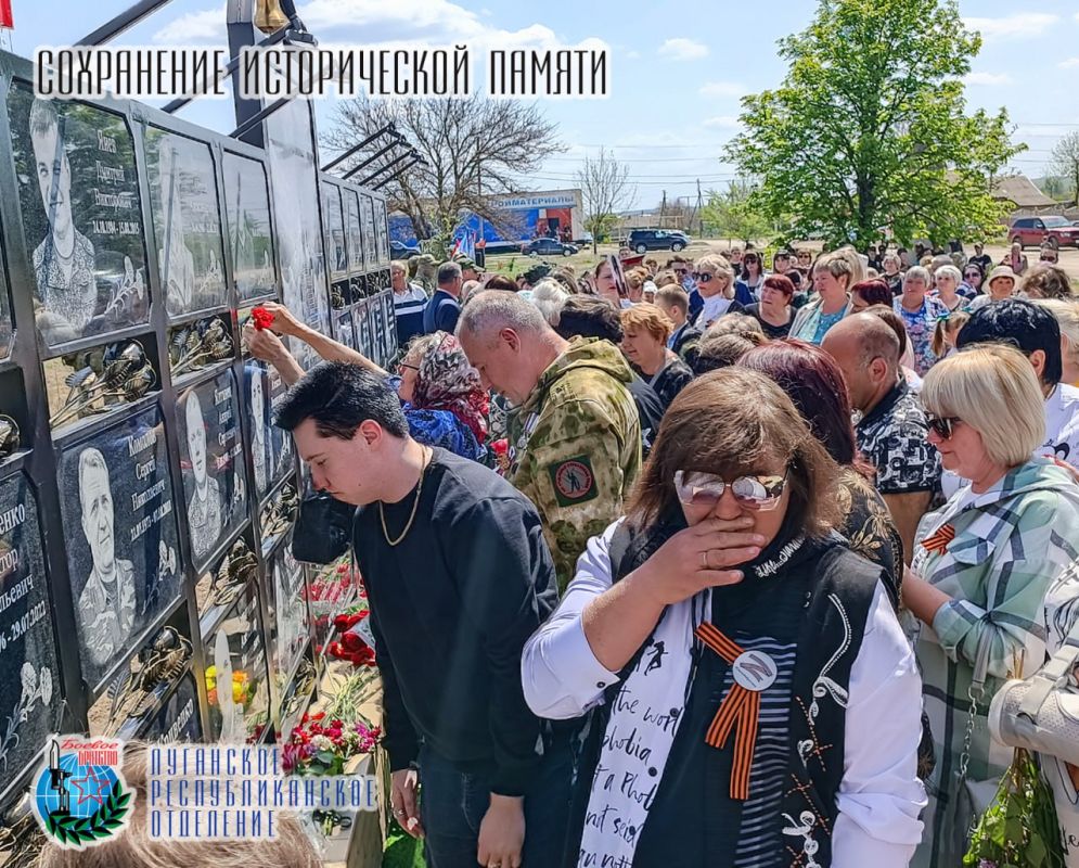 6 мая в селе Дьяково состоялось торжественное открытие мемориала, увековечившего память героев-односельчан, отдавших жизнь за Родину 6 мая в селе Дьяково состоялось торжественное открытие мемориала, увековечившего память героев-односельчан, отдавших жизнь за Родину