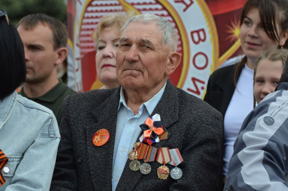 Сергей Козенко: Для каждого жителя краснодонской земли Великая Отечественная война навсегда останется не просто страницей истории, а личной болью и гордостью Сергей Козенко: Для каждого жителя краснодонской земли Великая Отечественная война навсегда останется не просто страницей истории, а личной болью и гордостью