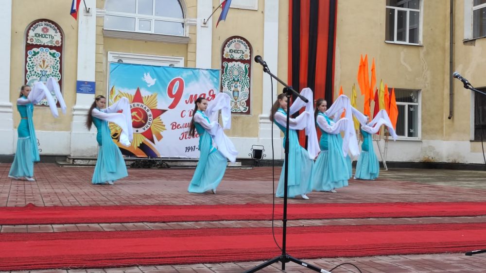 Продолжаем делиться праздничными мероприятиями, которые прошли на Краснодонщине ко Дню Победы Продолжаем делиться праздничными мероприятиями, которые прошли на Краснодонщине ко Дню Победы