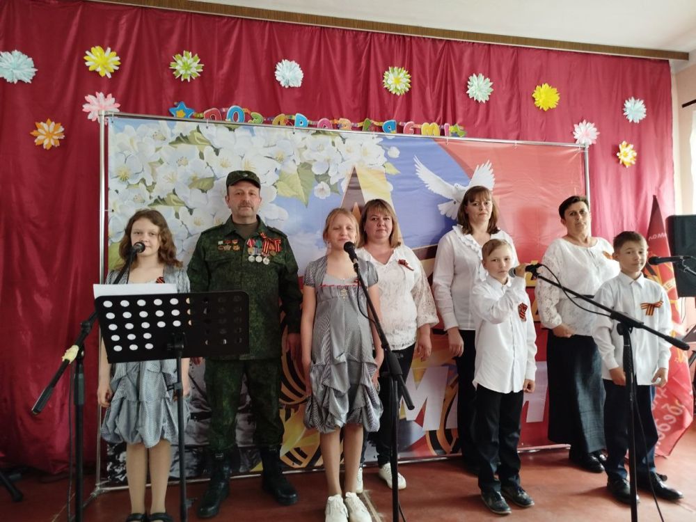 В день празднования Великой Победы в с.Гарасимовка состоялся митинг -реквием, посвященный односельчанам,погибшим в Великой Отечественной войне В день празднования Великой Победы в с.Гарасимовка состоялся митинг -реквием, посвященный односельчанам,погибшим в Великой Отечественной войне
