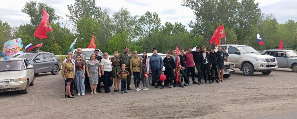 Вячеслав Третьяков: В День Победы, проехал по родным селам, по нашим трудовым нивам! Видел своими глазами, как крепок дух народа, как чтят память героев, отстоявших наше Отечество! Вячеслав Третьяков: В День Победы, проехал по родным селам, по нашим трудовым нивам! Видел своими глазами, как крепок дух народа, как чтят память героев, отстоявших наше Отечество!