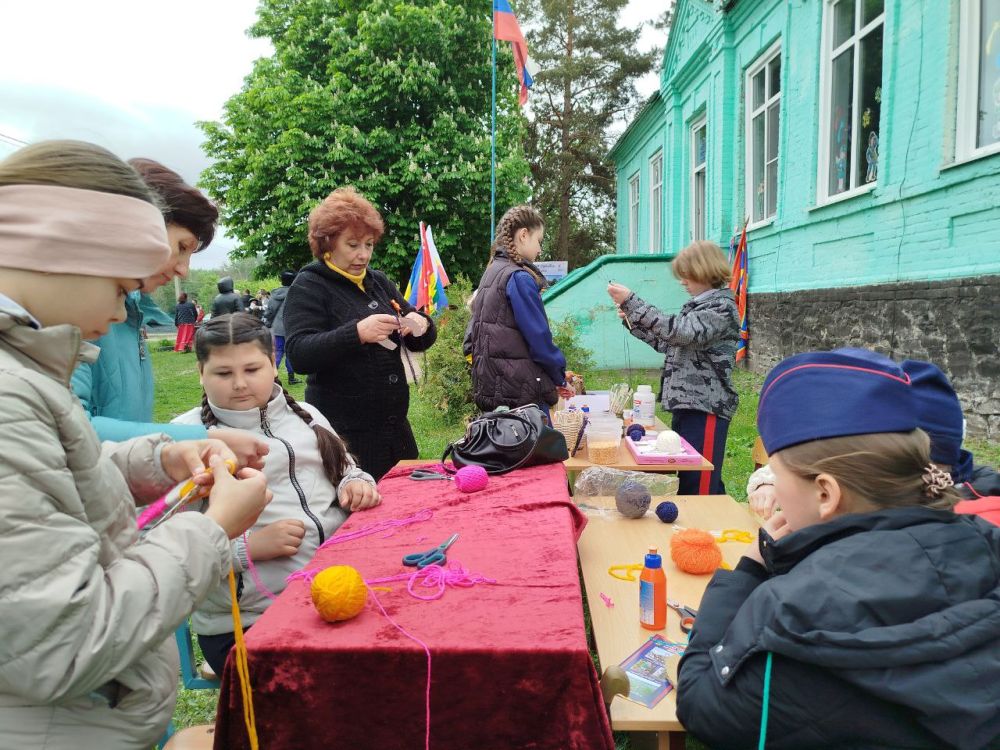 Также была выставка декоративно прикладного искусства с мастер-классами в которых мы приняли участие Также была выставка декоративно прикладного искусства с мастер-классами в которых мы приняли участие